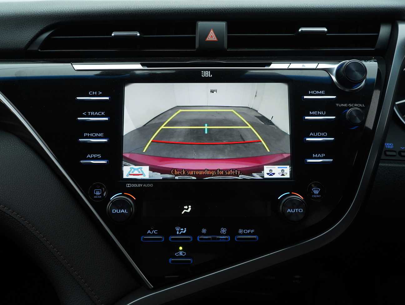 used 2019 Toyota Camry V 2.5