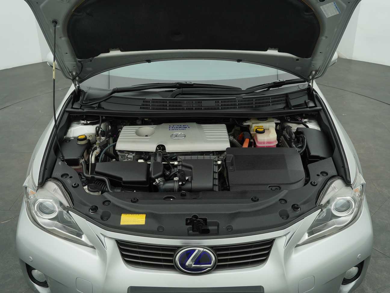 used 2012 Lexus CT 200h  1.8