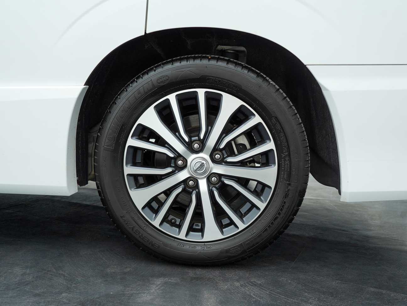 used 2019 Nissan Serena S-Hybrid High-Way Star Premium 2.0