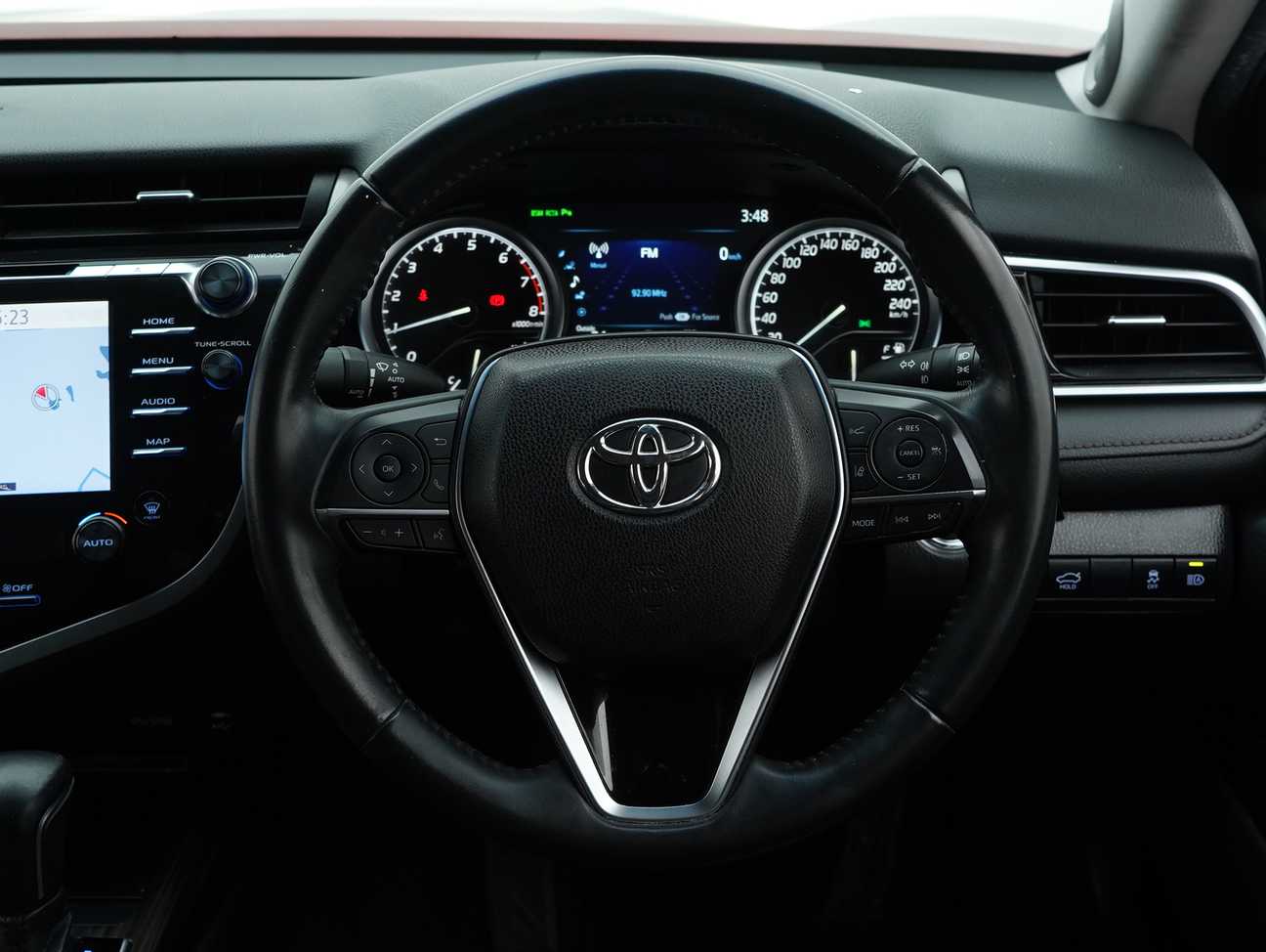 used 2019 Toyota Camry V 2.5