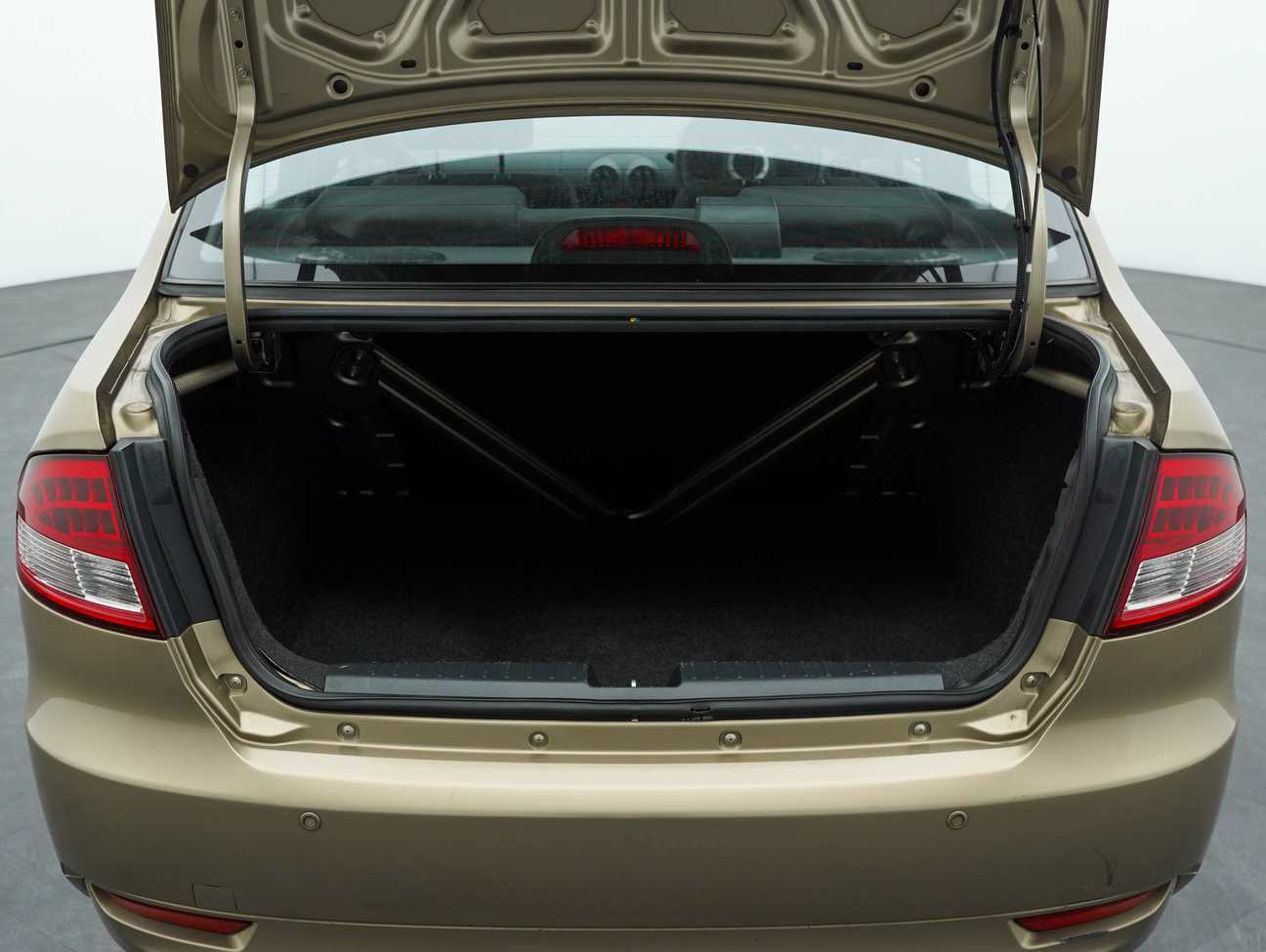 used 2014 Proton Saga SV 1.3