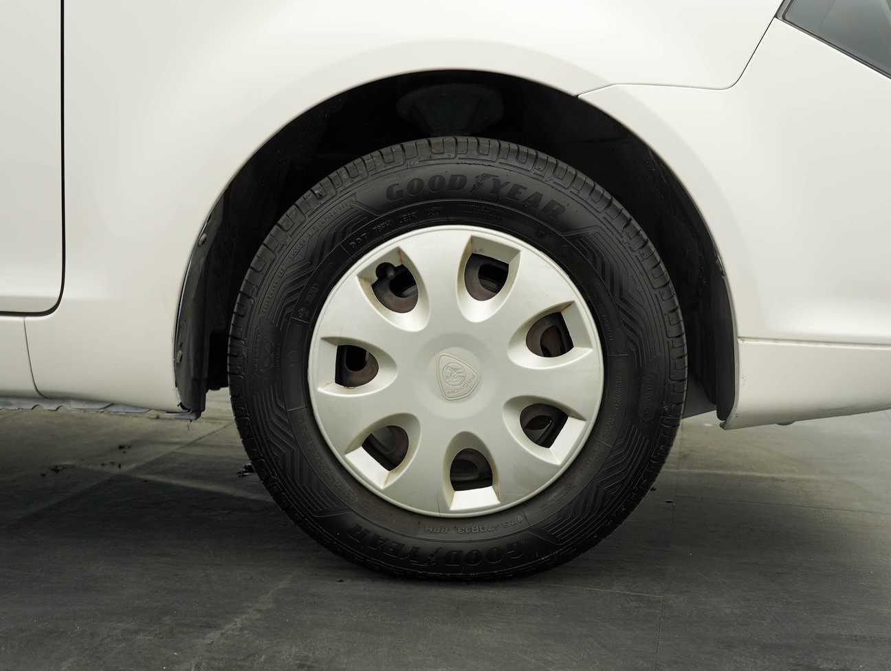 used 2015 Proton Saga SV 1.3