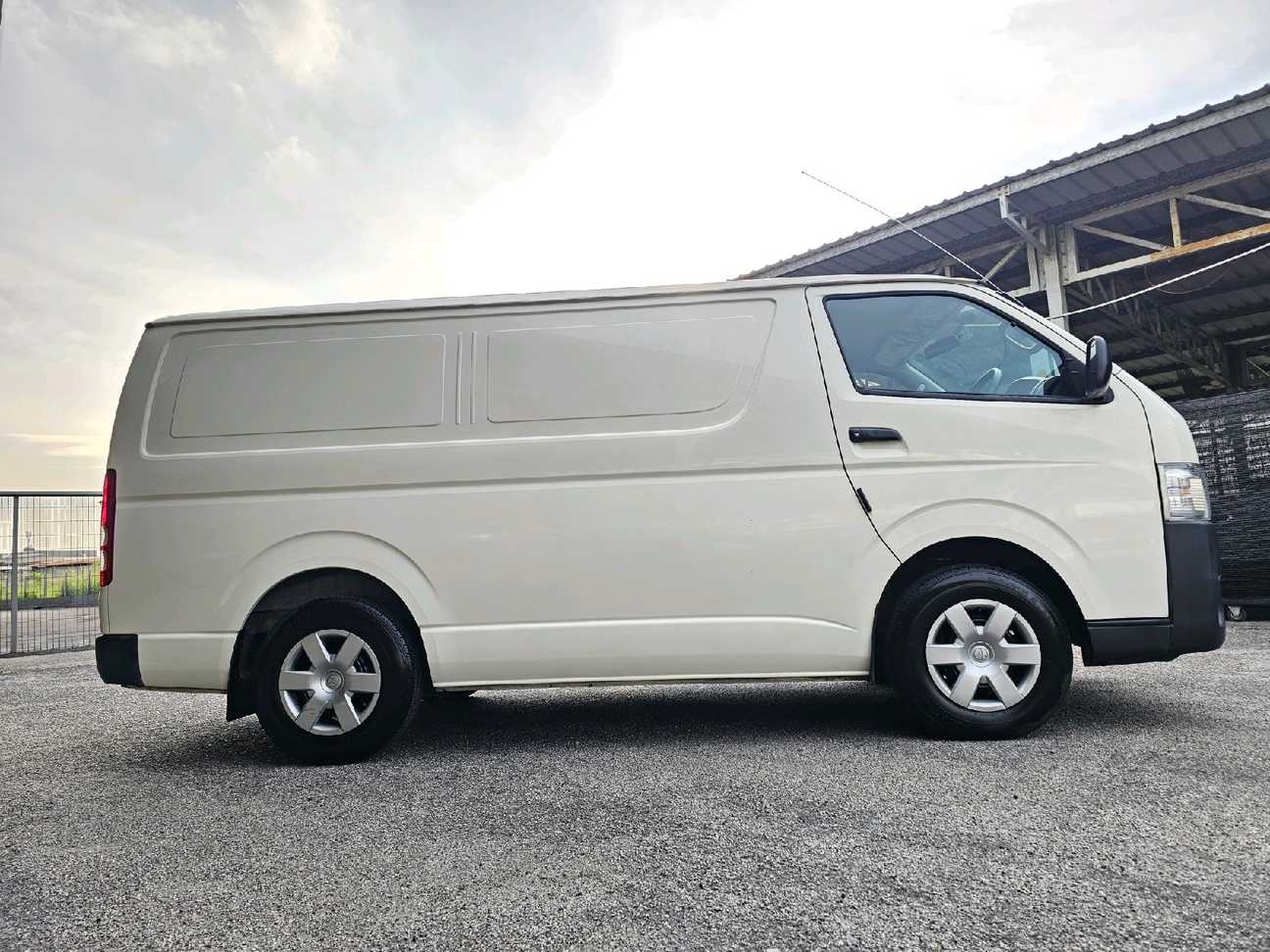 used 2022 Toyota Hiace Panel Van 2.5