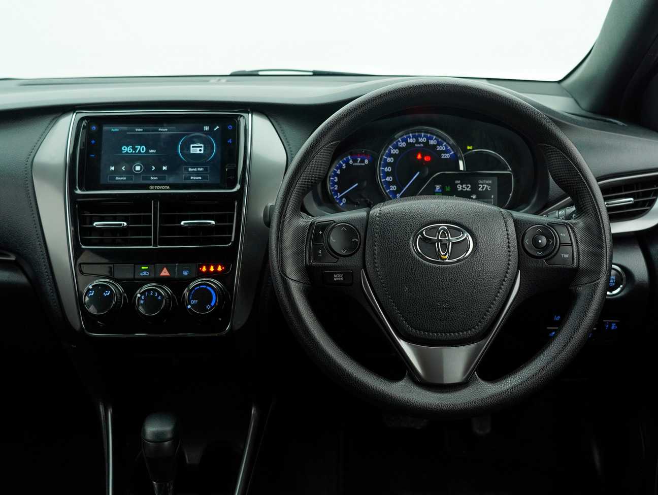 used 2021 Toyota Yaris E 1.5