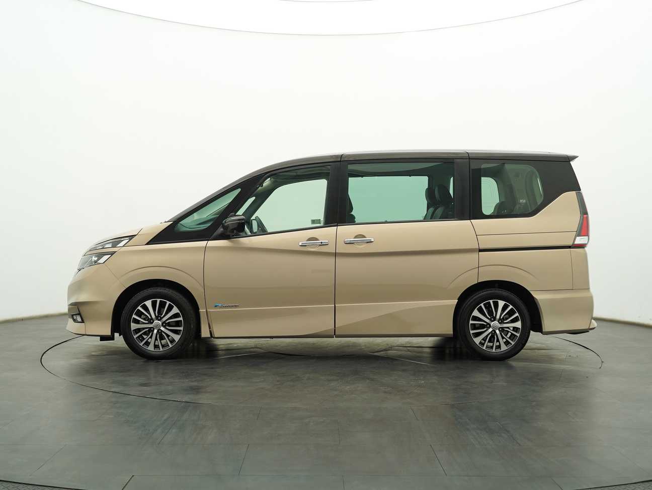 terpakai 2019 Nissan Serena S-Hybrid High-Way Star Premium 2.0