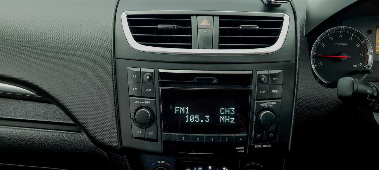 terpakai 2013 Suzuki SWIFT GLX 1.4