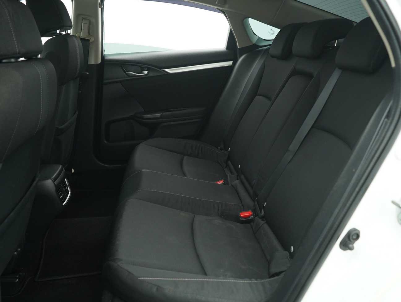 terpakai 2018 Honda Civic S i-VTEC 1.8