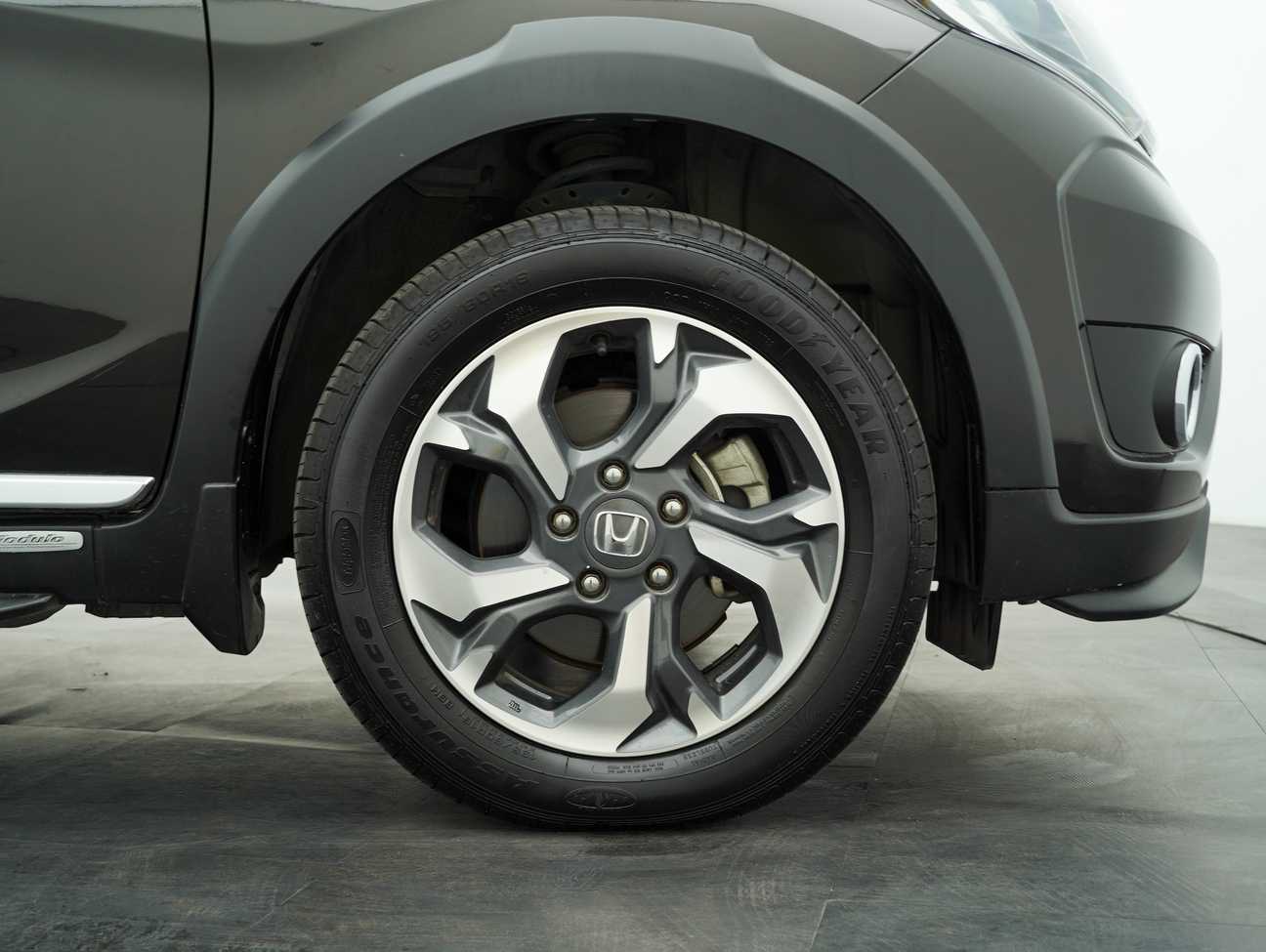 used 2018 Honda BR-V V 1.5