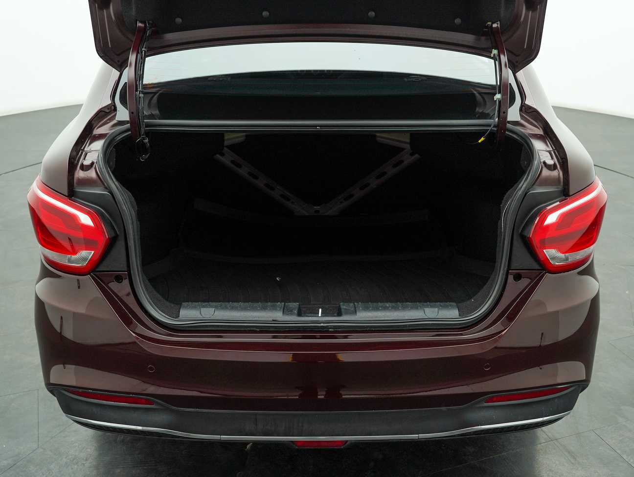 used 2020 Proton Persona Standard 1.6