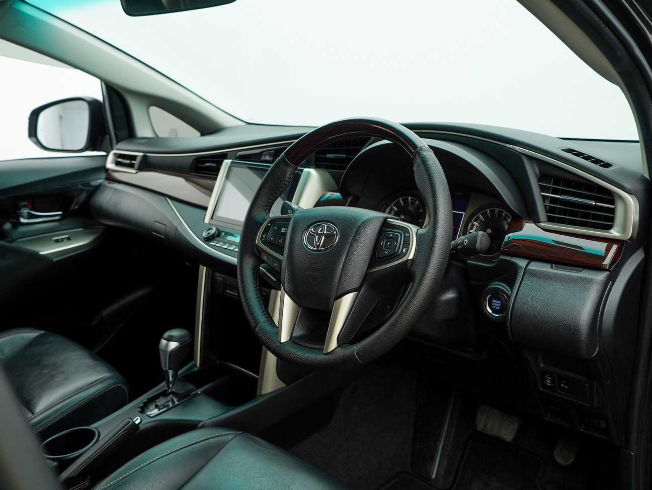used 2019 Toyota Innova X 2.0