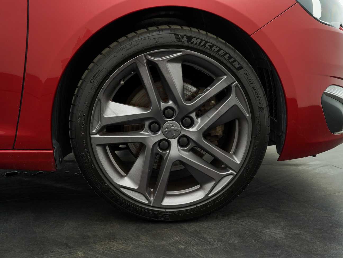 terpakai 2015 Peugeot 308 THP 1.6