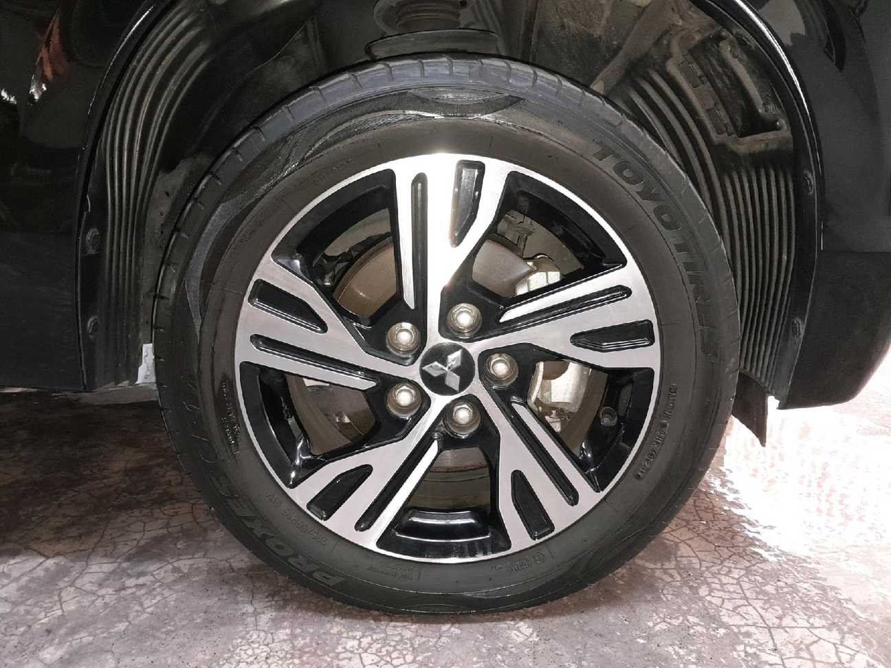 used 2024 Mitsubishi Xpander  1.5