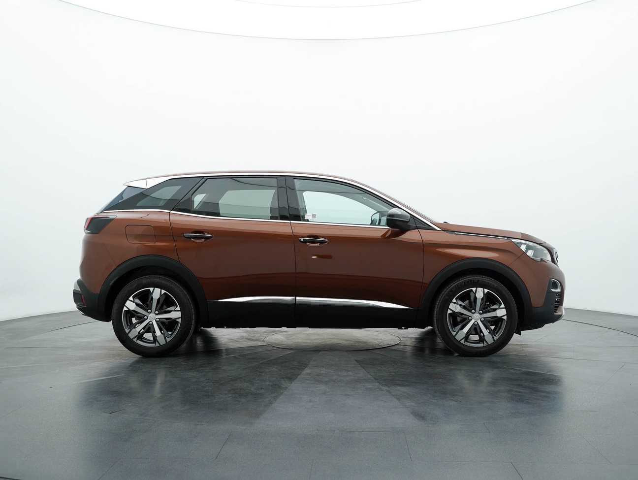 terpakai 2019 Peugeot 3008 THP Active 1.6