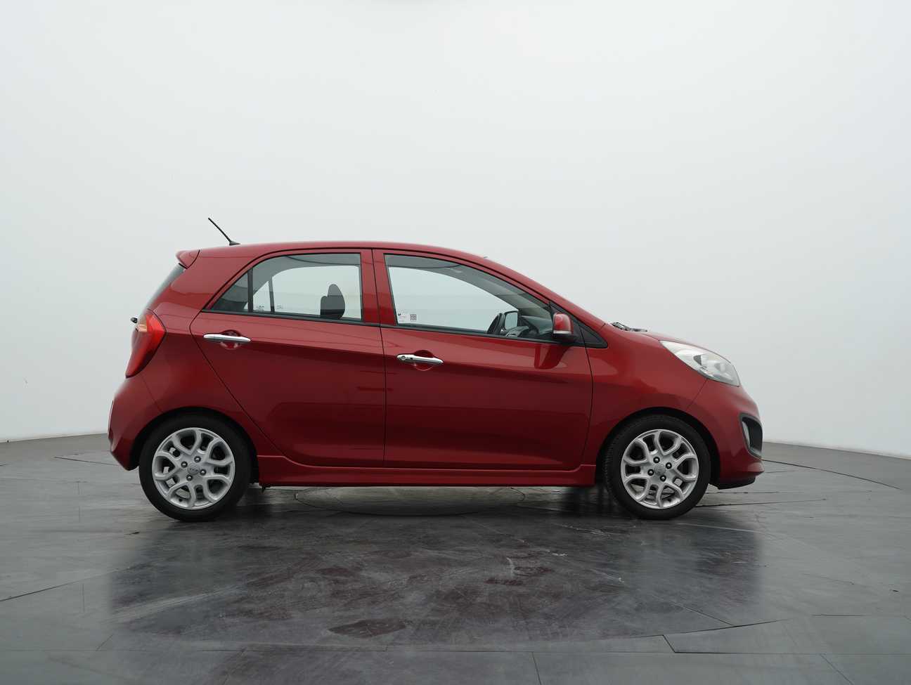 terpakai 2015 Kia Picanto  1.2