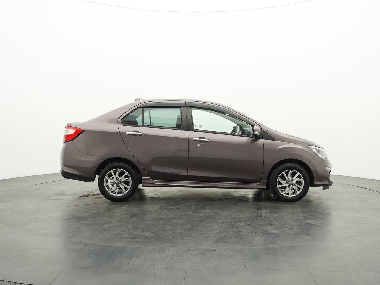 terpakai 2017 Perodua Bezza Advance 1.3