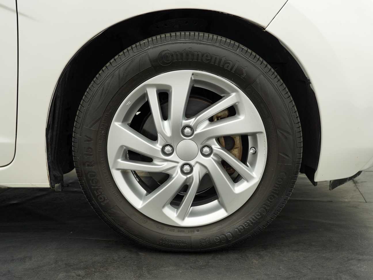 used 2014 Honda Jazz E 1.5