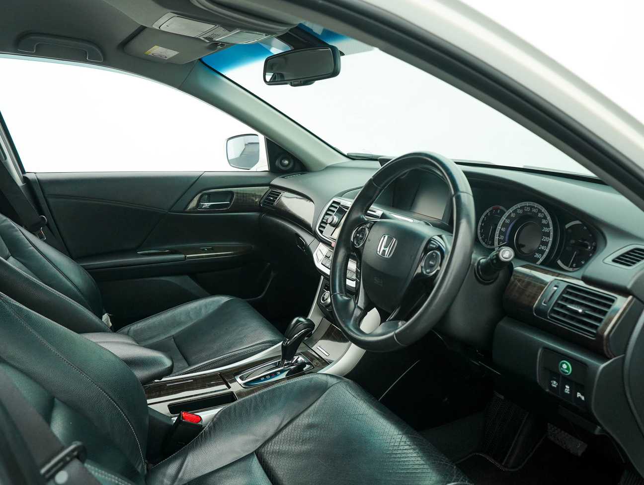 used 2014 Honda Accord VTi-L 2.4