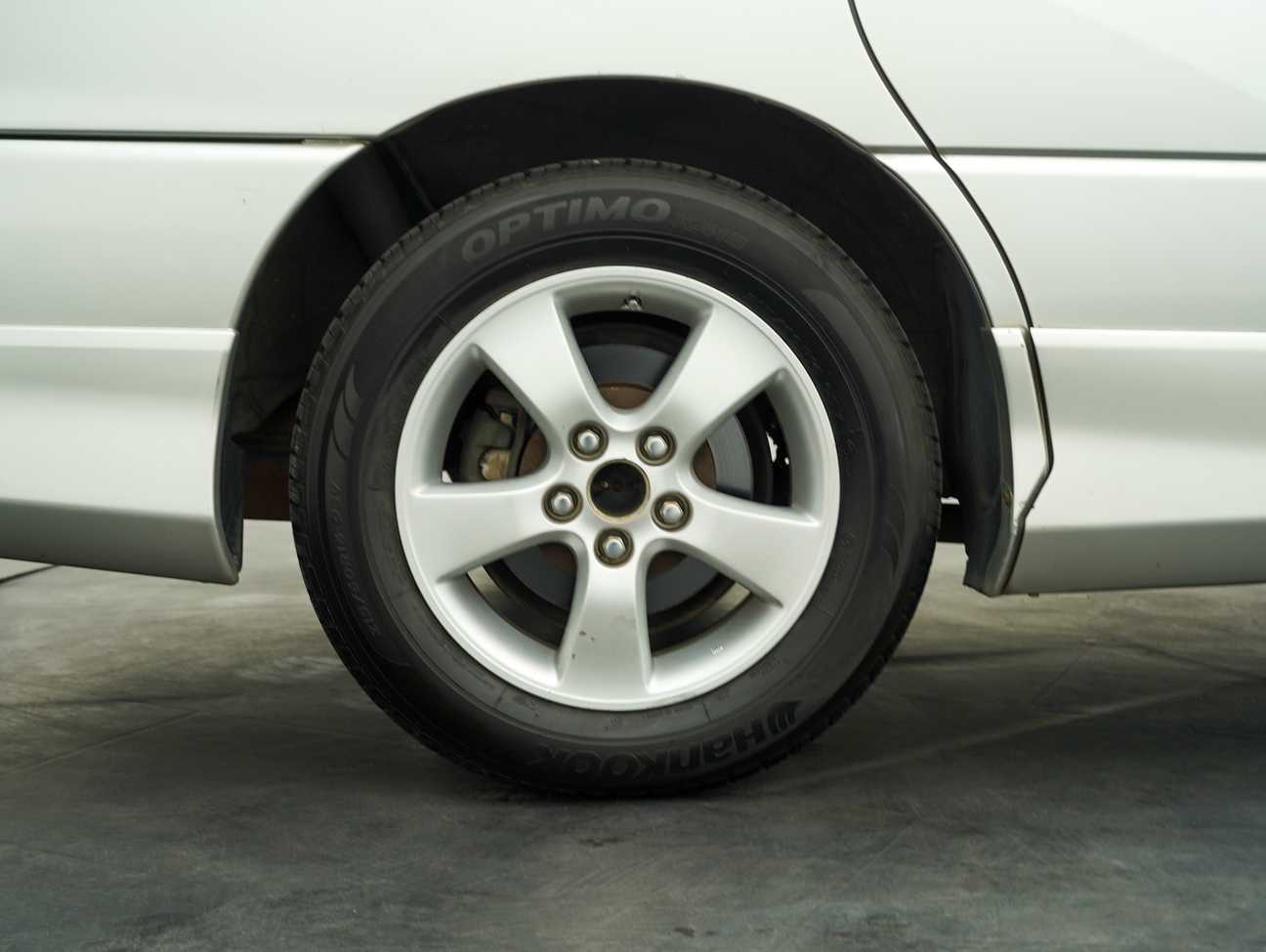 terpakai 2001 Toyota Estima Aeras 2.4