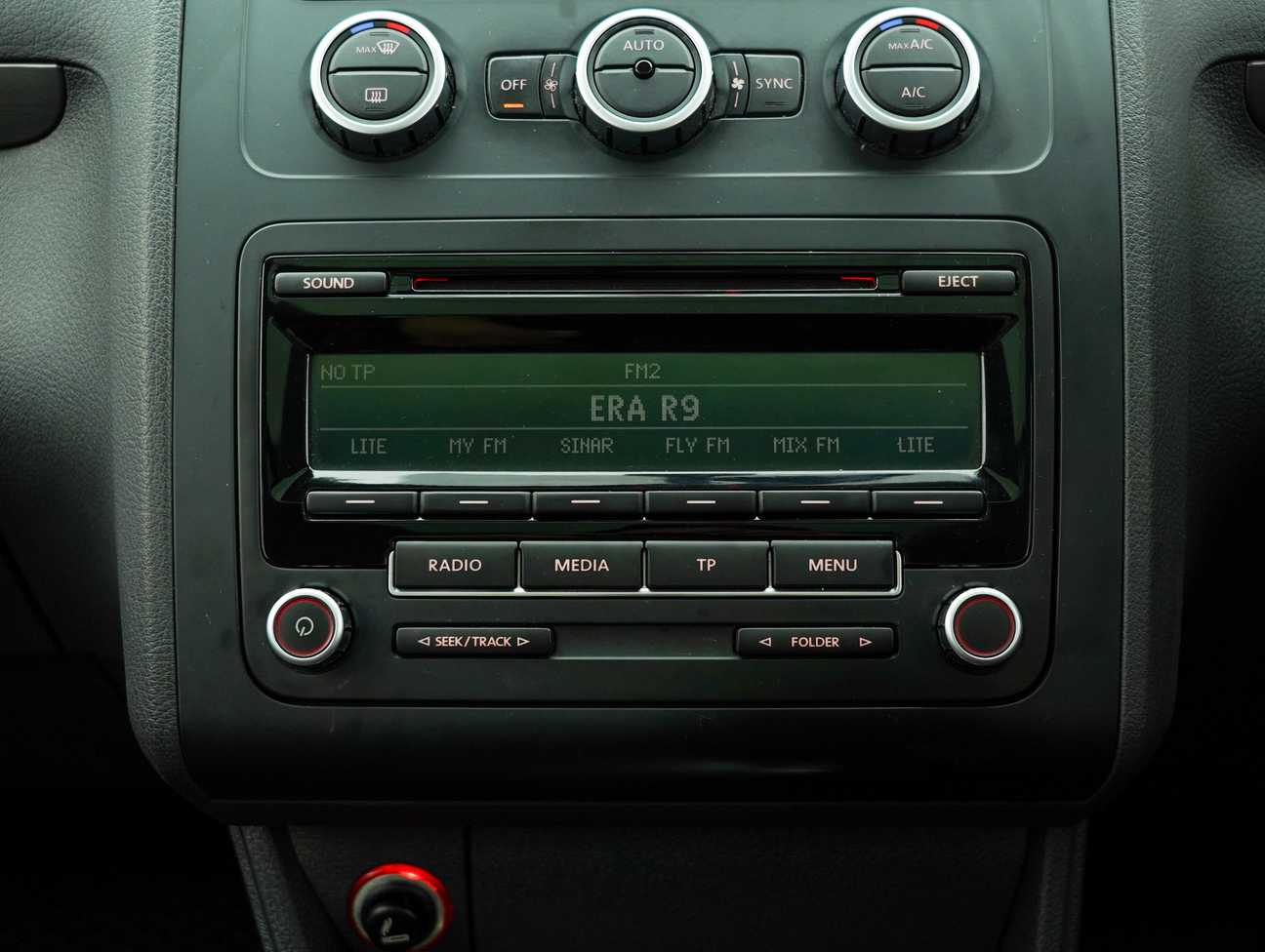 used 2012 Volkswagen Touran TSI 1.4