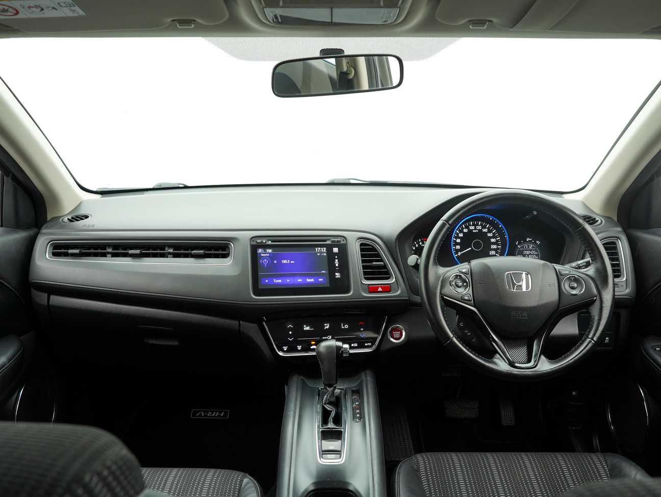 used 2015 Honda HR-V V 1.8