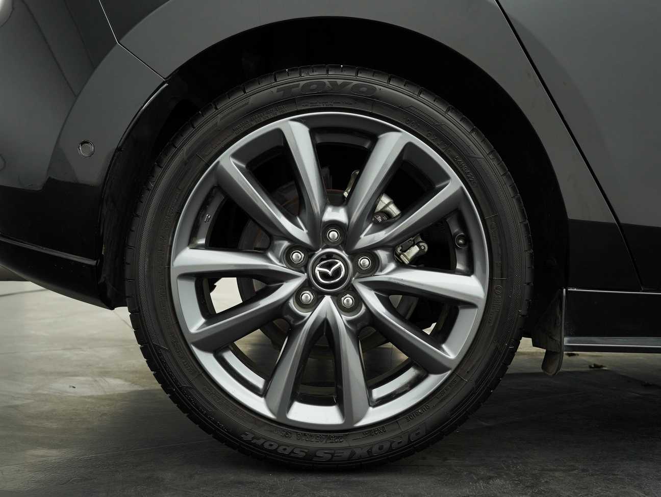 terpakai 2020 Mazda 3 SKYACTIV-G High Plus 2.0