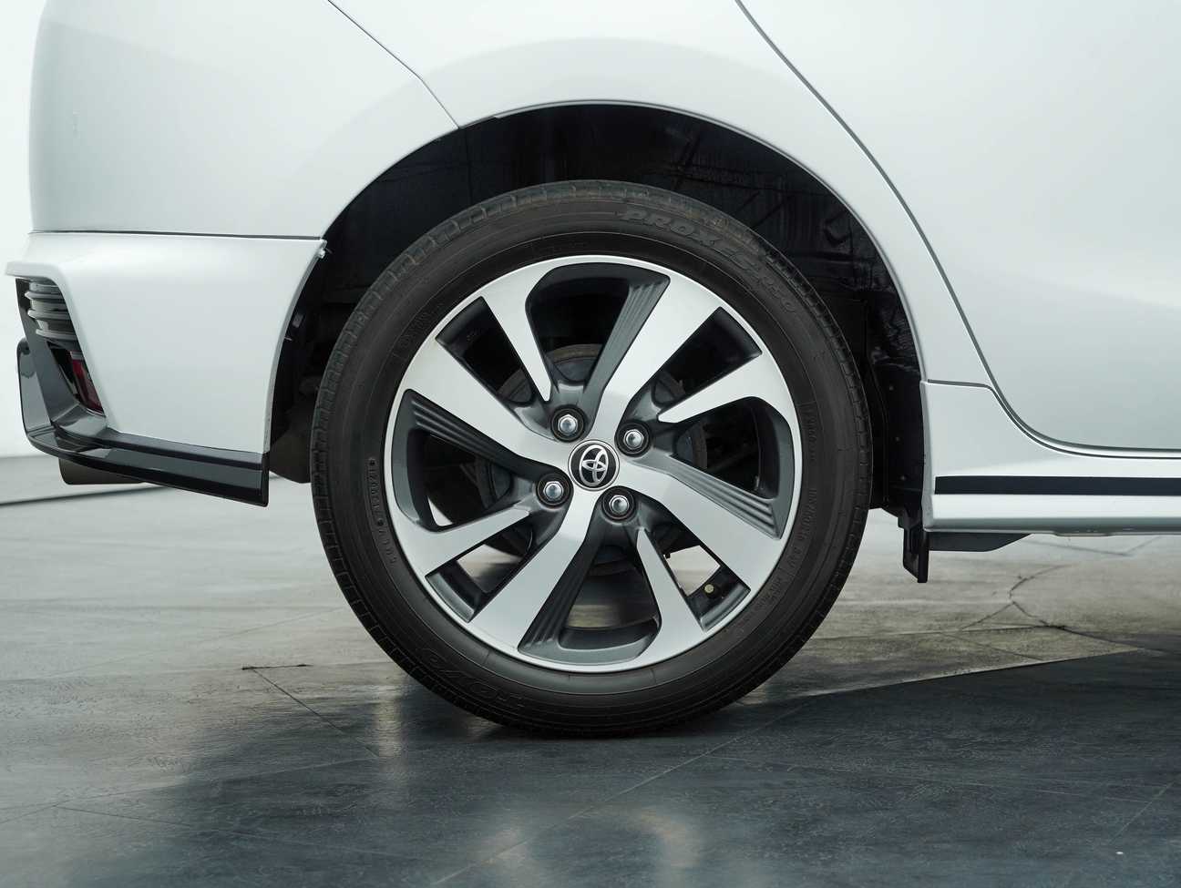 terpakai 2021 Toyota Yaris E 1.5