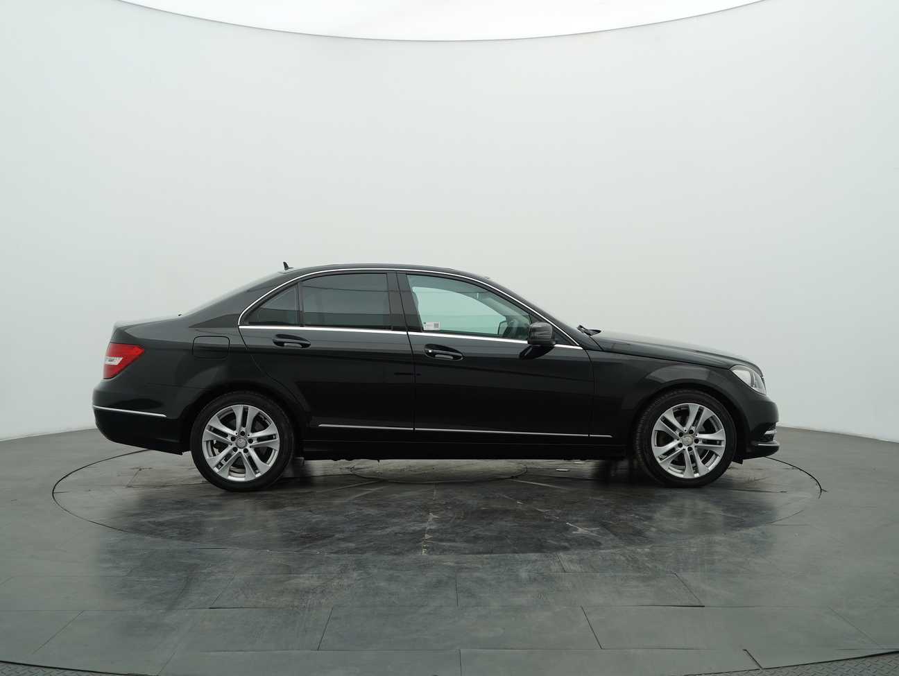 used 2013 Mercedes-Benz C200 Avantgarde CGI 1.8