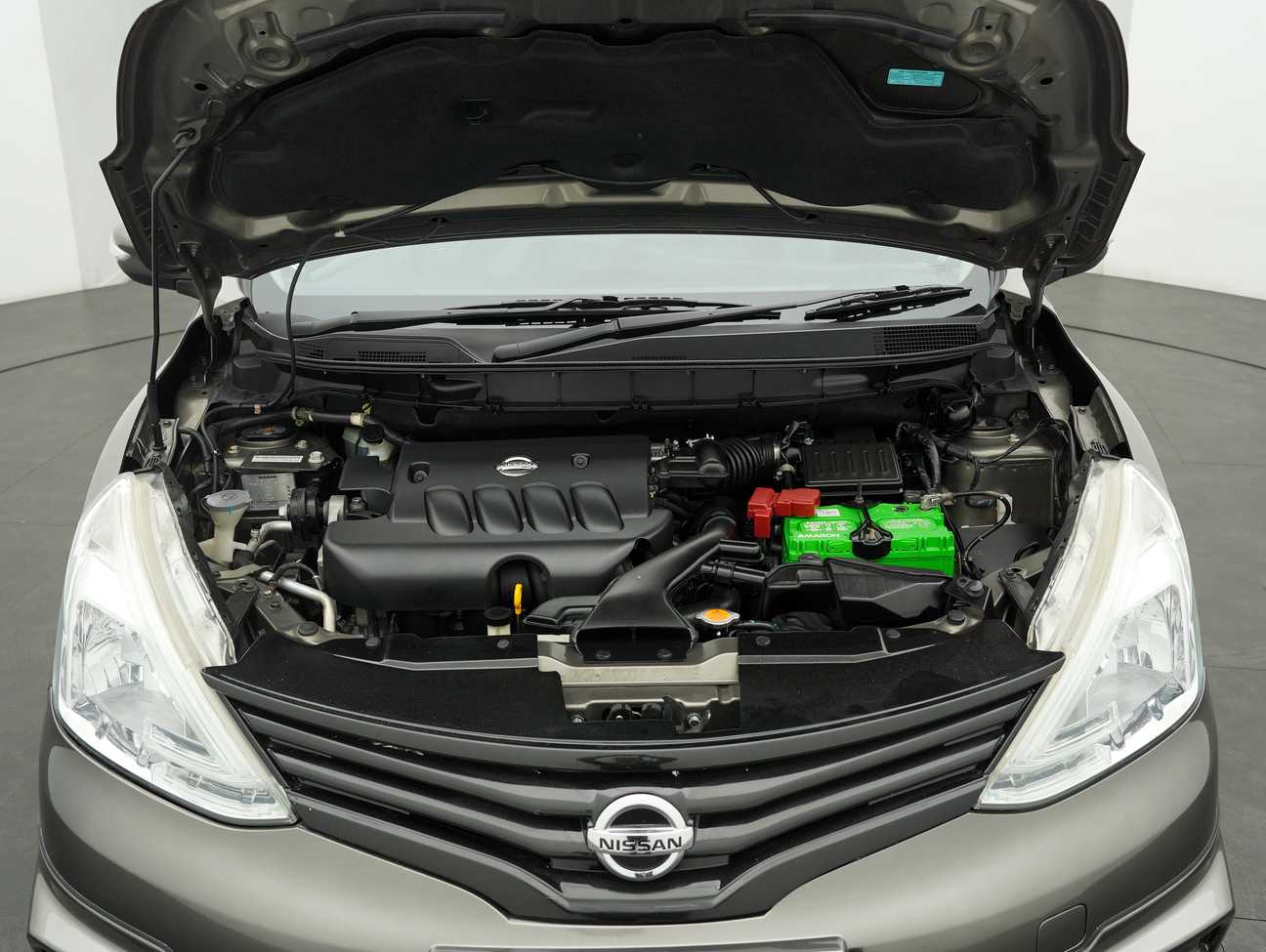 terpakai 2018 Nissan Grand Livina Comfort 1.8