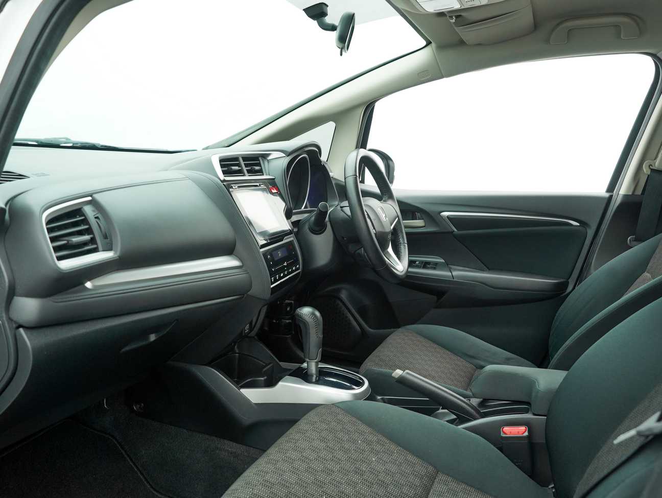 used 2016 Honda Jazz V 1.5