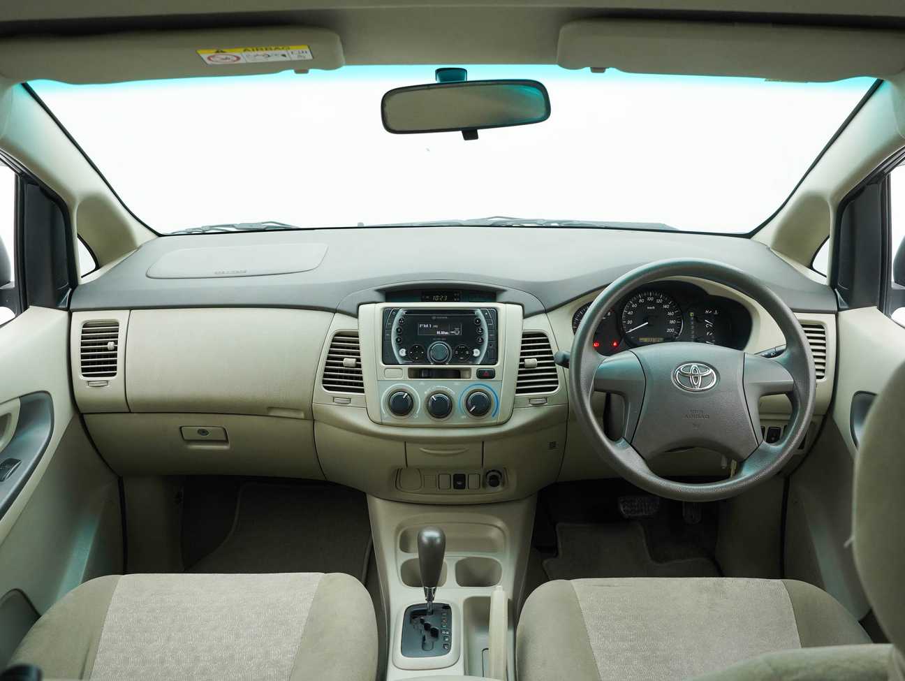 used 2014 Toyota Innova E 2.0