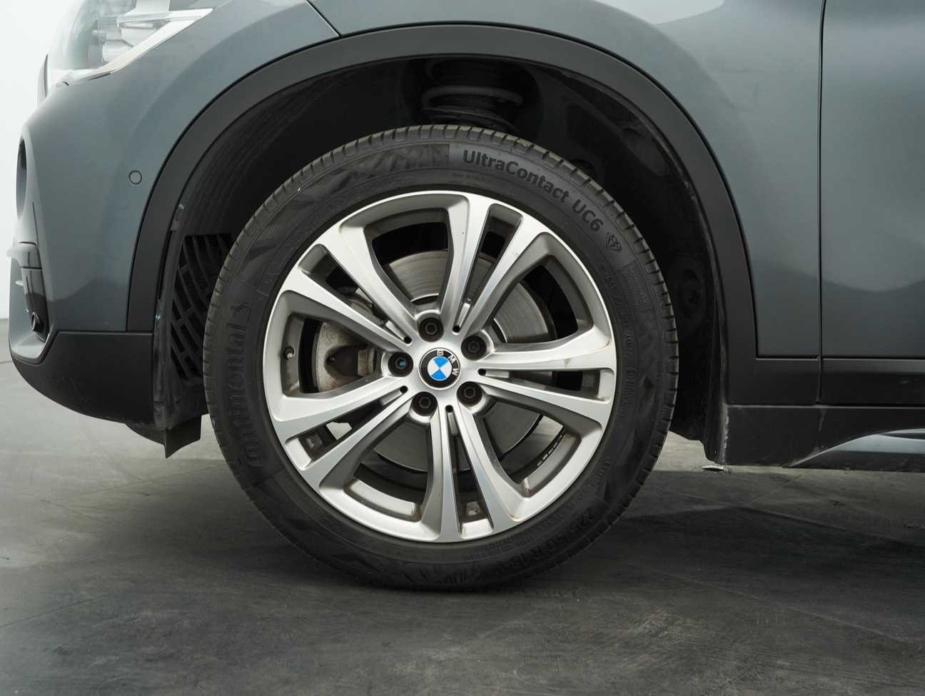 terpakai 2017 BMW X1 sDrive20i Sport Line 2.0