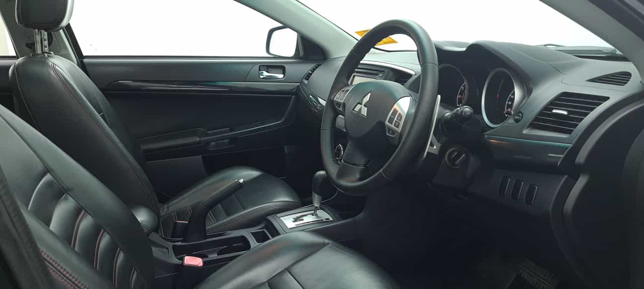 terpakai 2014 Mitsubishi LANCER GT 2.0