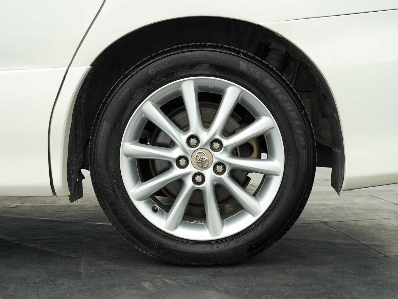 used 2009 Toyota Estima Aeras 2.4