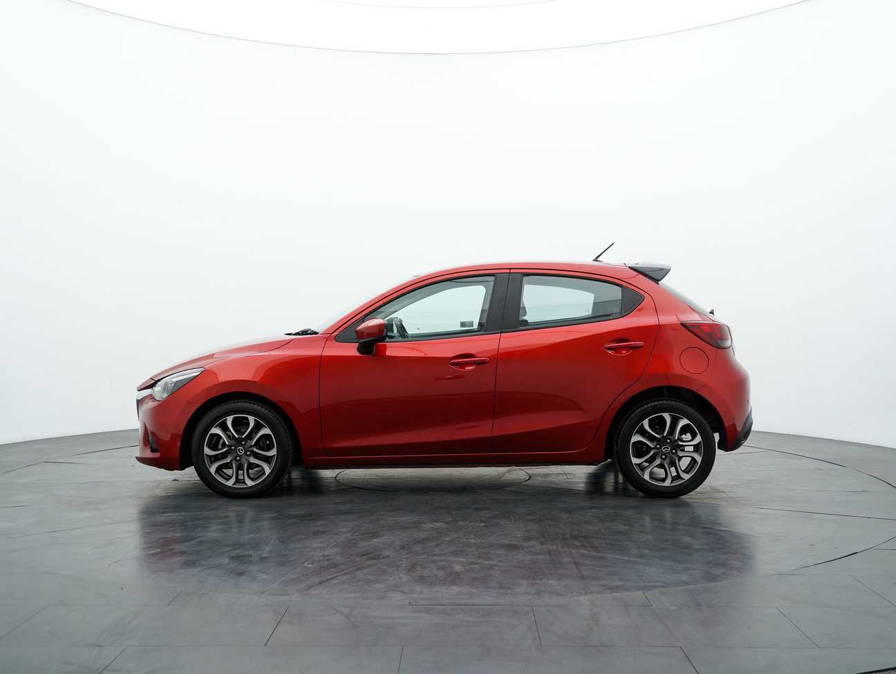 terpakai 2016 Mazda 2 SKYACTIV-G (Halogen Headlight) 1.5