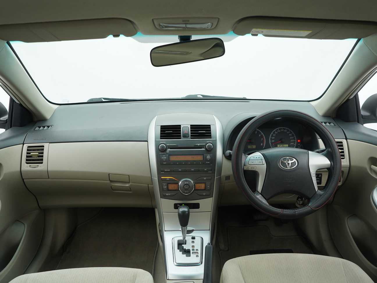 used 2011 Toyota Corolla Altis E 1.8