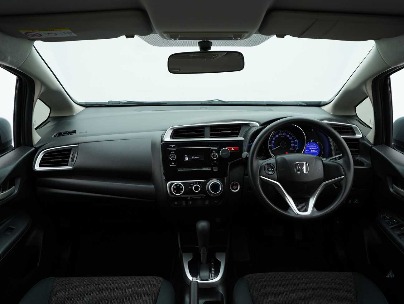 used 2015 Honda Jazz E 1.5