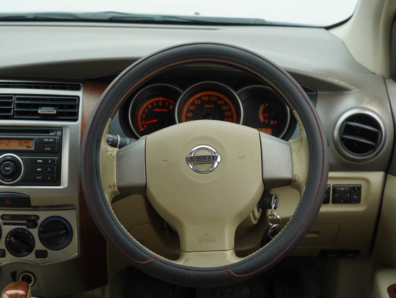 used 2011 Nissan Grand Livina Comfort 1.8