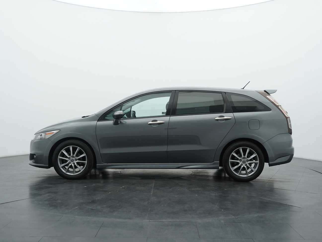 used 2012 Honda Stream i-VTEC RSZ 1.8