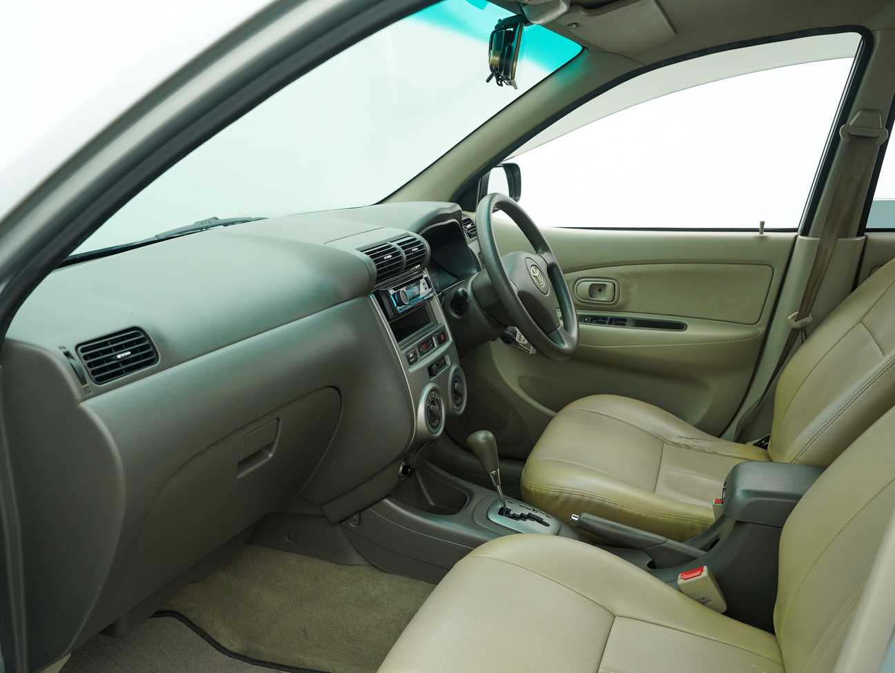 terpakai 2009 Toyota Avanza E 1.5