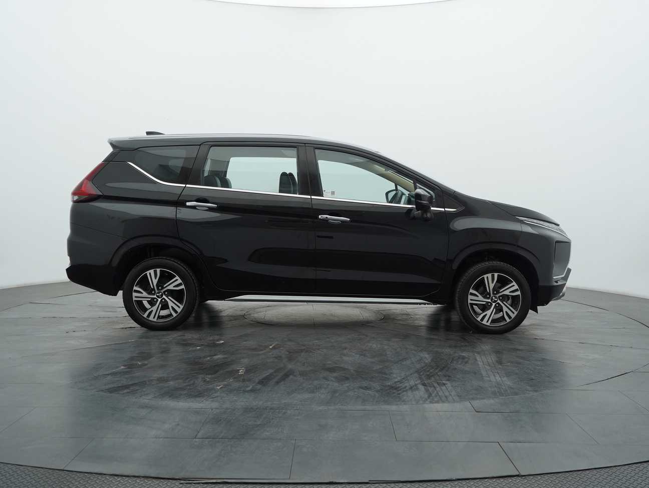 terpakai 2021 Mitsubishi Xpander  1.5