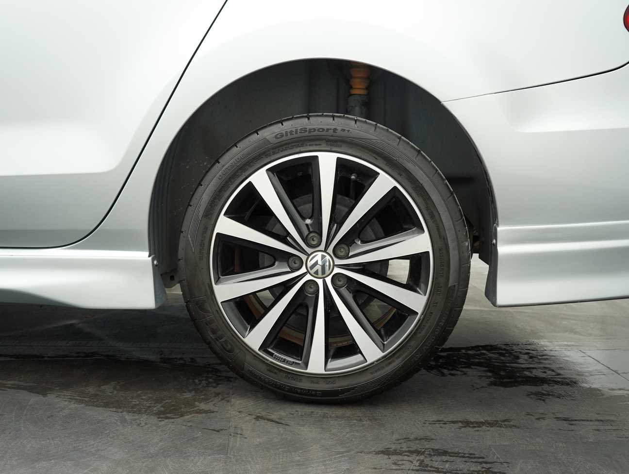 used 2017 Volkswagen Vento GT 180 TSI 1.2