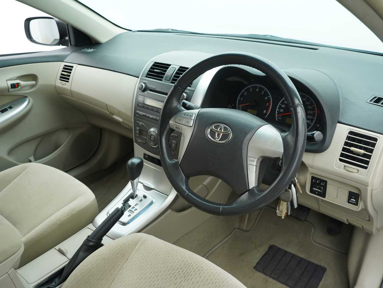used 2012 Toyota Corolla Altis E 1.8