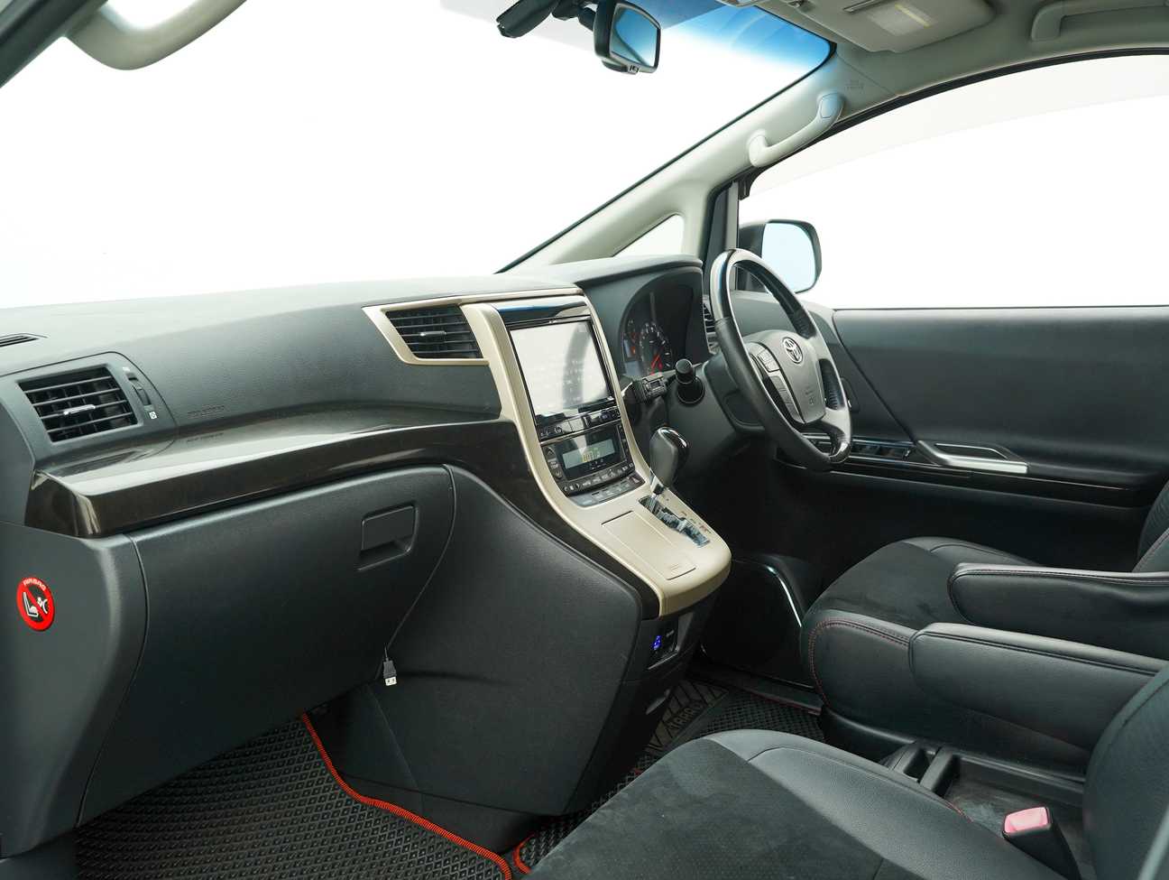 used 2013 Toyota Vellfire Z Golden Eyes 2.4