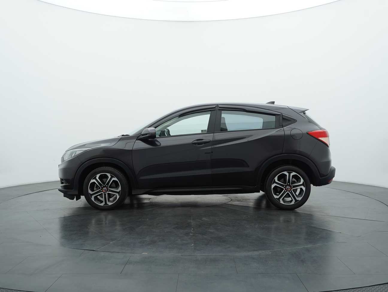 terpakai 2018 Honda HR-V i-VTEC E 1.8