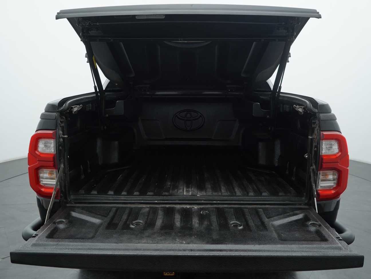 used 2017 Toyota Hilux G Dual Cab 2.8