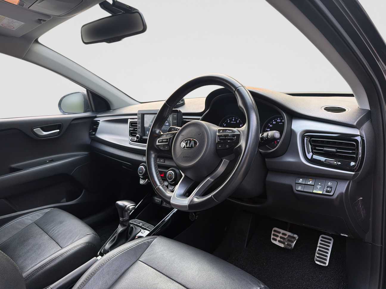 terpakai 2018 Kia Rio EX 1.4