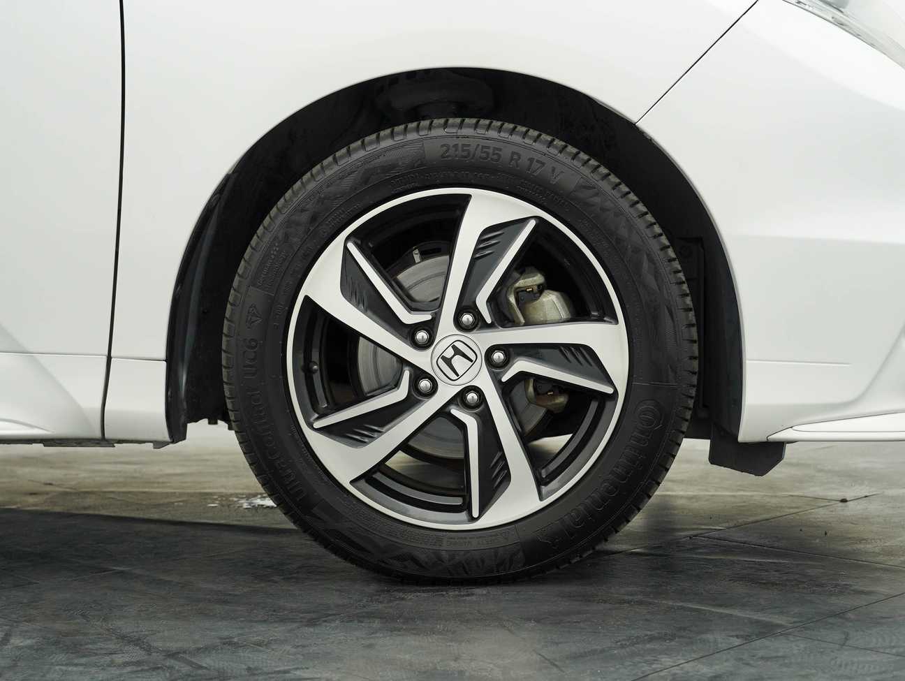 used 2014 Honda Odyssey EX 2.4