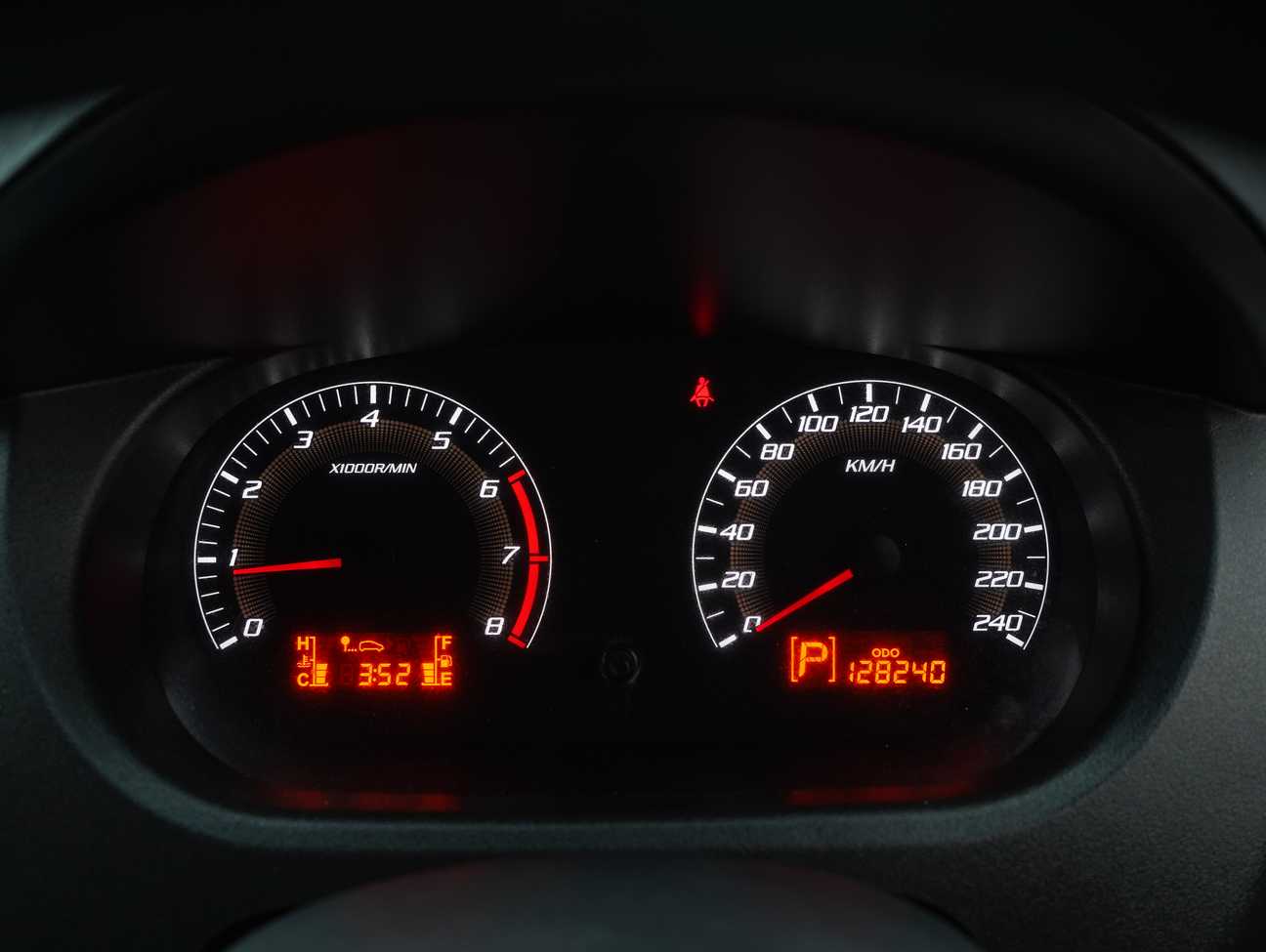 terpakai 2014 Proton Exora Bold CFE Premium 1.6