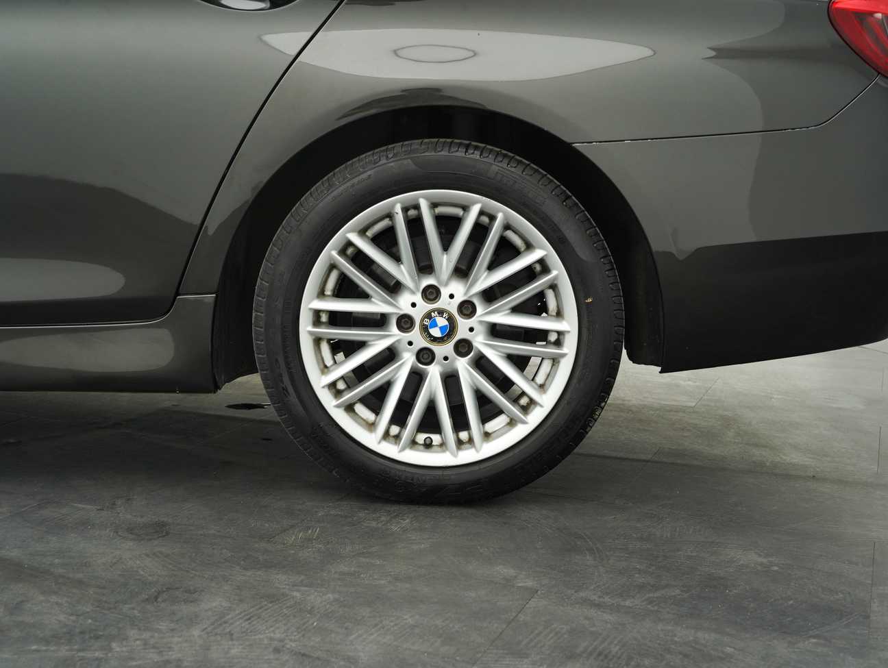 terpakai 2014 BMW 520i  2.0