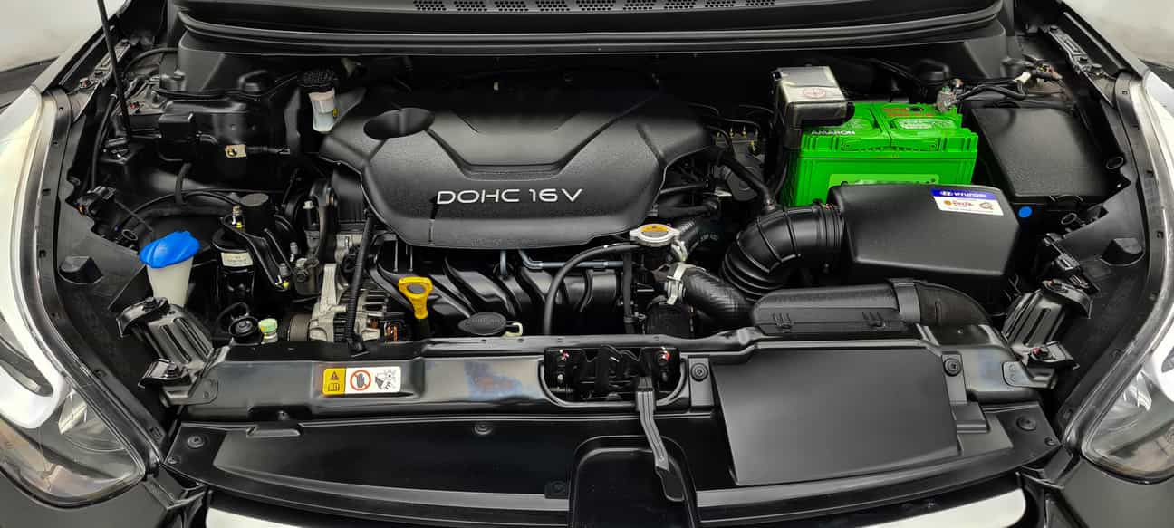 terpakai 2015 Hyundai ELANTRA  1.6